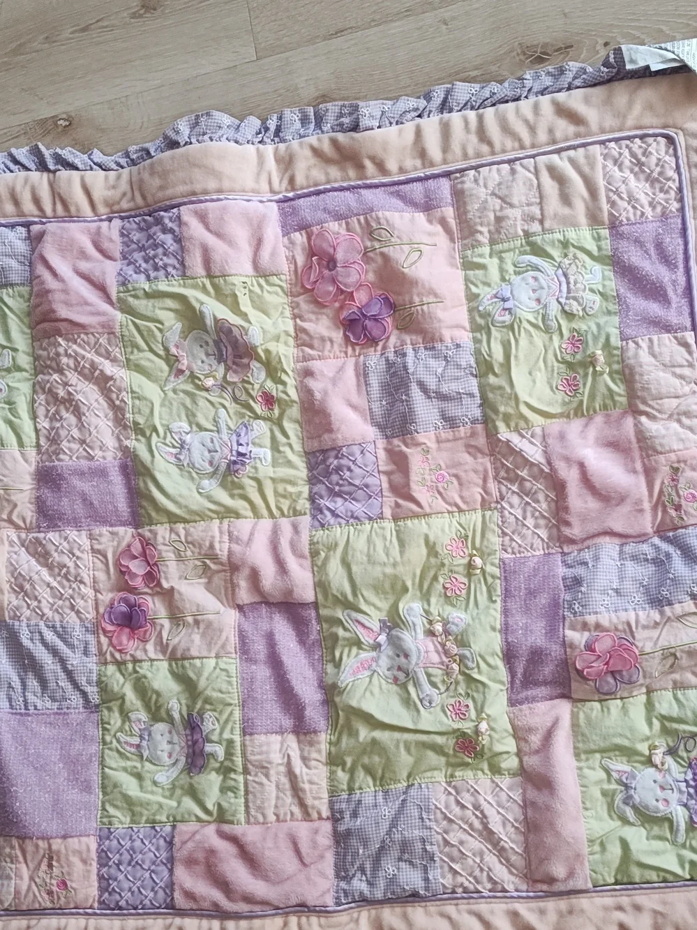 Vintage Cottagecore Wamsutta 7 Piece Baby Girl Crib Set, Comforter, Skirt  More